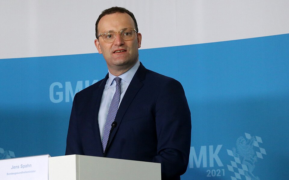 Glaubwürdigkeit entscheidet sich am Amt – nicht am Privatleben